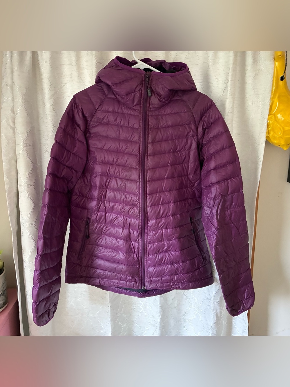 Eastern Mountain Sports Women's Hooded Down Puffer Jacket Purple Large